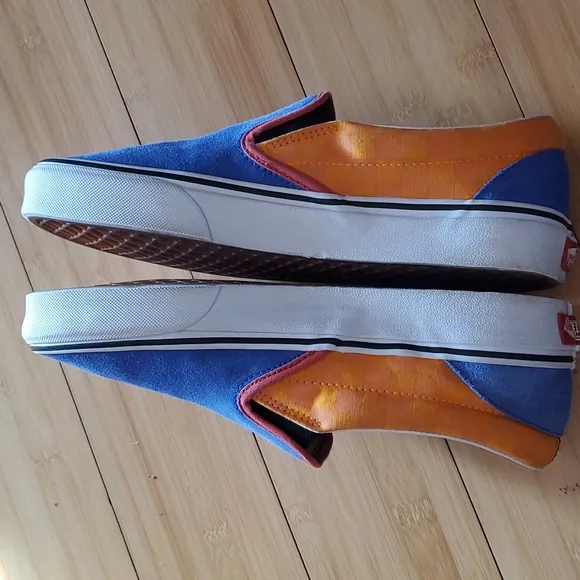 Rare Vans suede shoes women's size 9 men's size 7.5