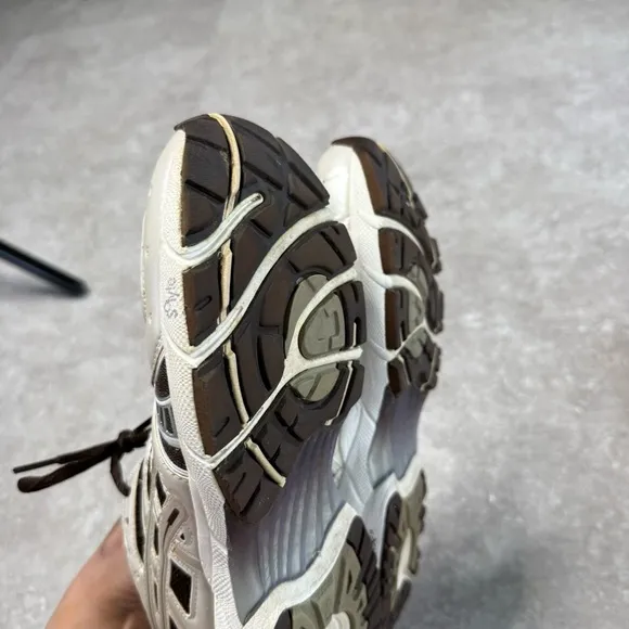 Rare Vintage Y2K ASICS Gel-Kayano Walker in chocolate brown &amp; silver size 8