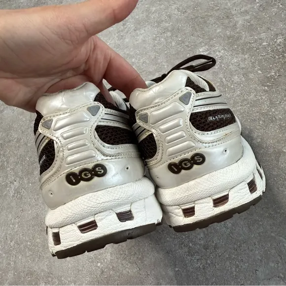 Rare Vintage Y2K ASICS Gel-Kayano Walker in chocolate brown &amp; silver size 8