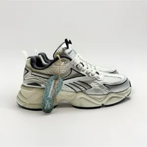 Reebok Women’s Charge White Sneakers Size 7.5 NWOB Athletic Running Shoes