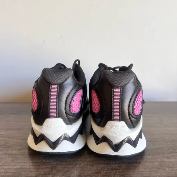 Reebok Zig Elusion Heritage Women's Shoe Size 11