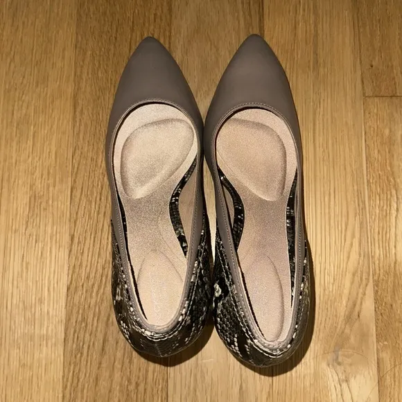 Rockport Total Motion 75MM Pieced Heel Taupe Snakeskin NEW