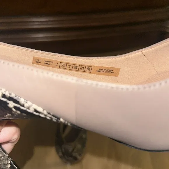 Rockport Total Motion 75MM Pieced Heel Taupe Snakeskin NEW