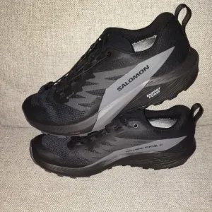 Salomon Black Athletic Shoes Sleek Design Comfort