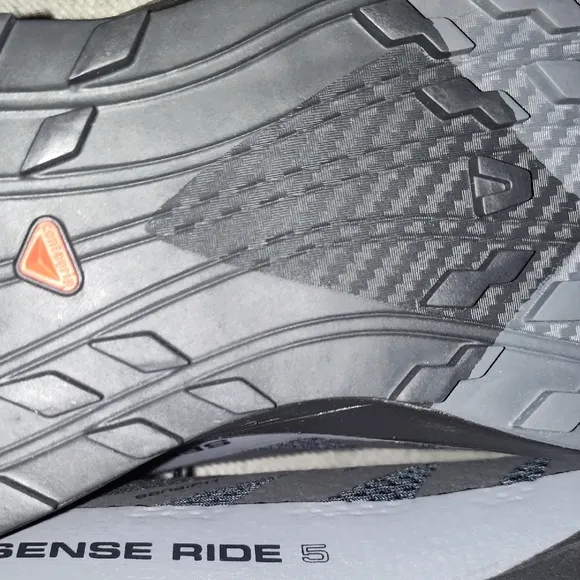 Salomon Black Athletic Shoes Sleek Design Comfort