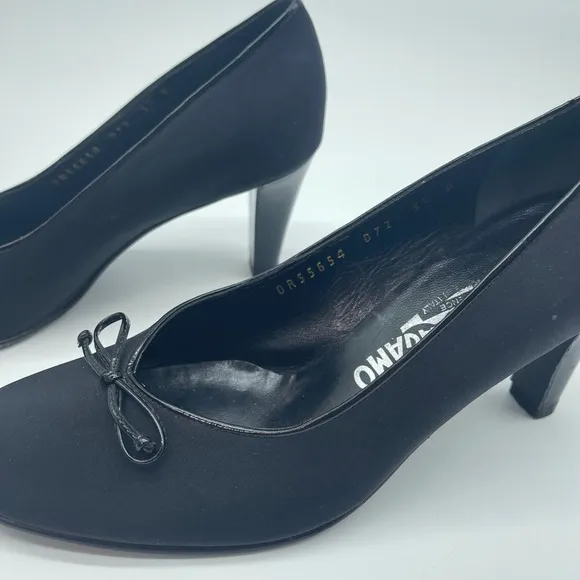 Salvatore Ferragamo Pumps Bow Detail Black Heels Classic Shoes 5.5 B