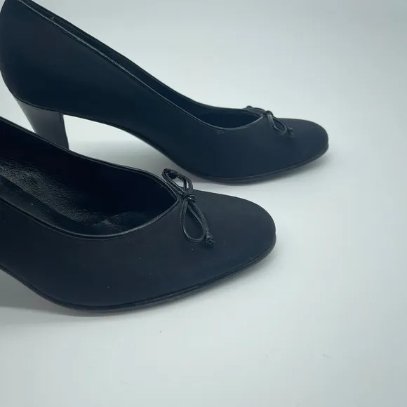 Salvatore Ferragamo Pumps Bow Detail Black Heels Classic Shoes 5.5 B