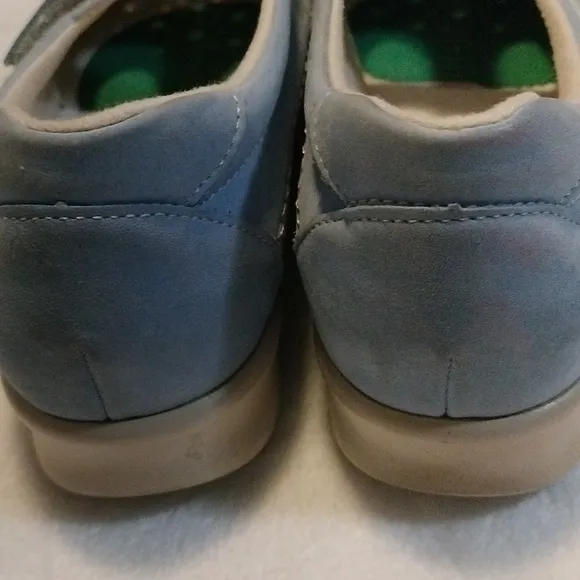 SAS Willow  shoes size 8M