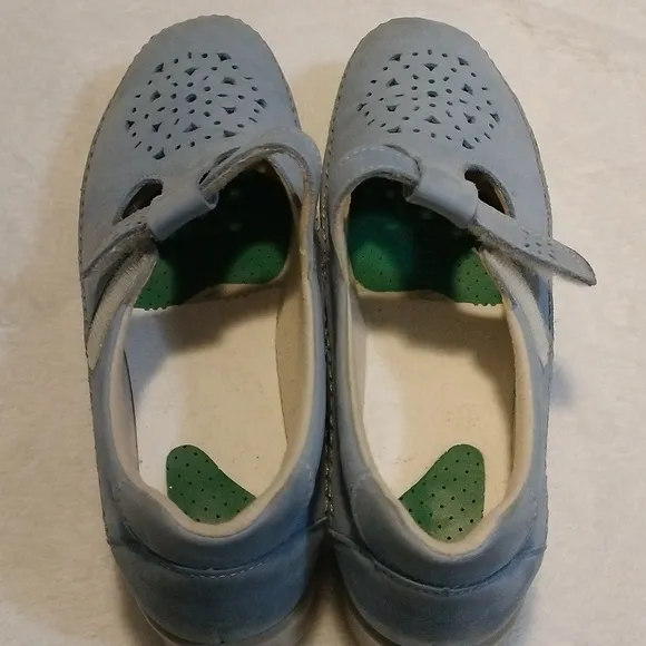 SAS Willow  shoes size 8M