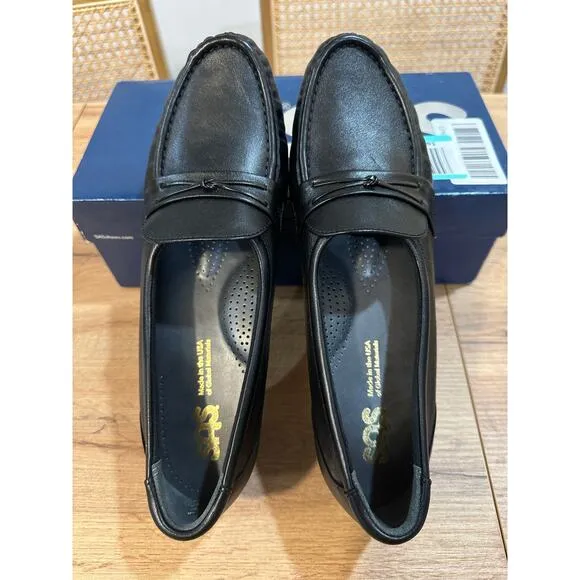 SAS Women's Easier Slip On Loafer Black Leather Size 10 Slim NIB Moccasin Comfy