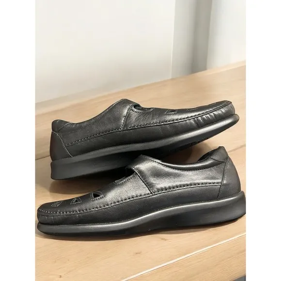 SAS Women's Roamer Black Leather Mary Jane Shoes 9.5M Comfort USA