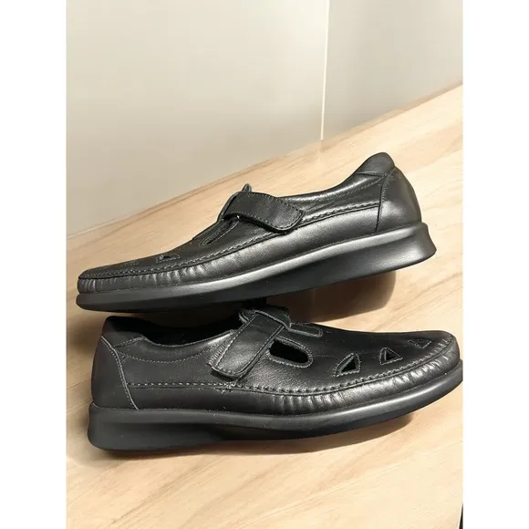 SAS Women's Roamer Black Leather Mary Jane Shoes 9.5M Comfort USA