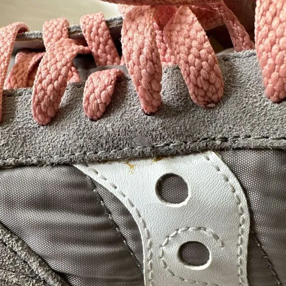 Saucony Jazz Low Pro Womens Athletic Shoes Sneakers Size 7 Gray Pink White EUC