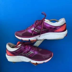 Saucony Triumph ISO 4 Womens size 12Black Running Shoes Lace Up Low Top S10413-4