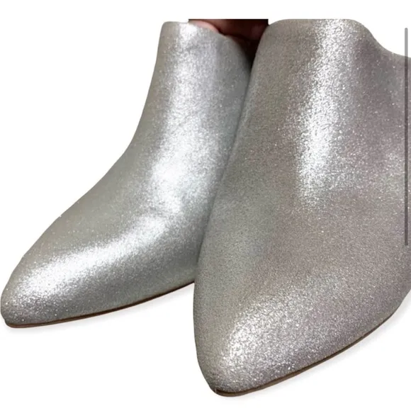 Seychelles silver sparkle pointy toe mules stacked closed comfort