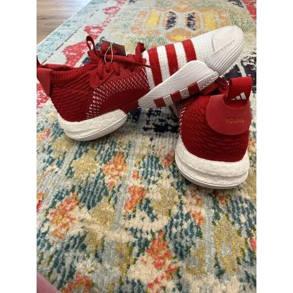 Size 10 - adidas Trae Young 2 Team‎ Power Red