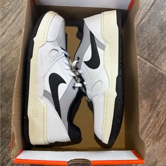 Size 10.5- Nike Full Force Low Shoes Men's Shoes White Black Sail FB1362 101