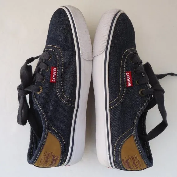 SIZE 1.5. LEVI'S denim canvas low top sneaker shoes.