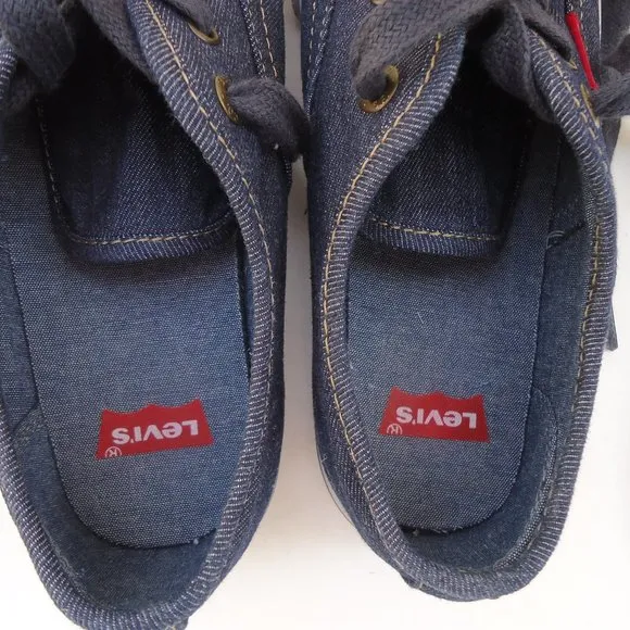 SIZE 1.5. LEVI'S denim canvas low top sneaker shoes.