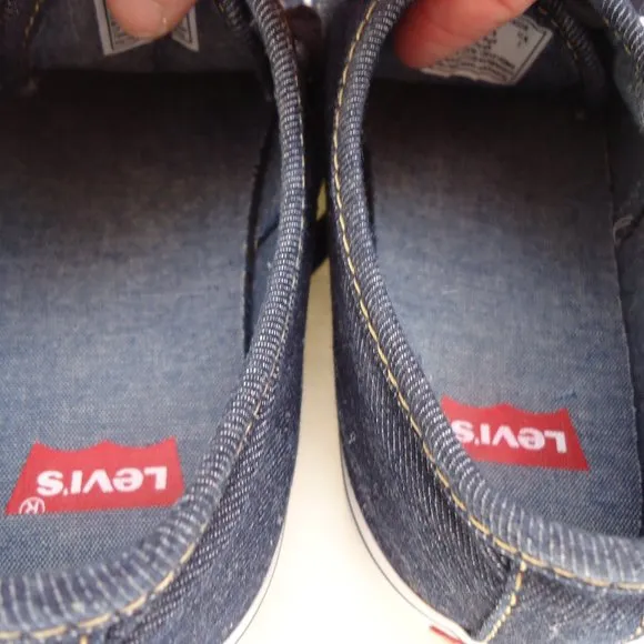 SIZE 1.5. LEVI'S denim canvas low top sneaker shoes.
