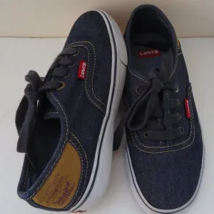 SIZE 1.5. LEVI'S denim canvas low top sneaker shoes.