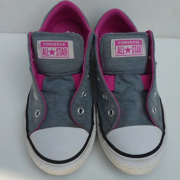 SIZE 2.5. Converse All Star low top sneakers shoes
