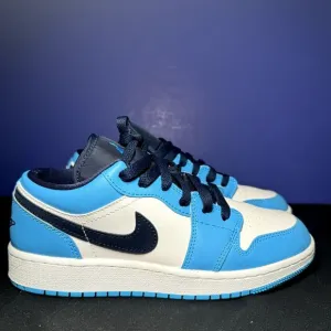 Size 5 - Nike Air Jordan 1 Low GS UNC Men's Shoes