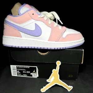 Size 5 - Nike Air Jordan 1 Low SE GS Arctic Punch 2021  Men's Shoes