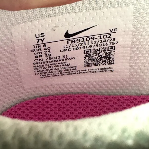 Size 7 - Nike Dunk Low GS laser Fuchsia 2023 Shoes