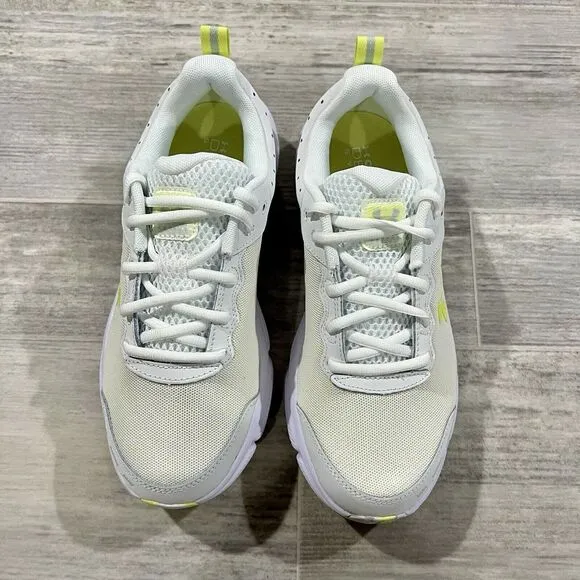 Size 8 Woman's Under‎ Armour Charged Assert 10 Running Shoes White 3026179-110
