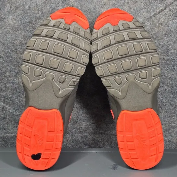 Size 8.5 - Nike‎ Air Max Invigor Men's Low Trainers Shoes Wolf Grey Orange