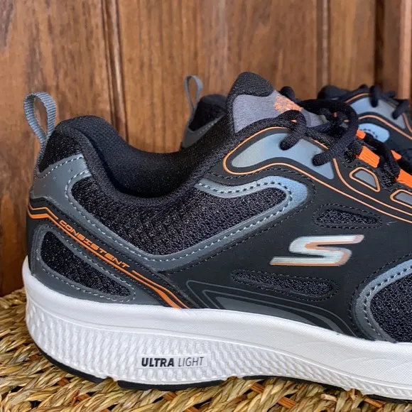 Skechers GOrun Consistent Low-Top Running Shoes Black/Orange-Mens Size 8