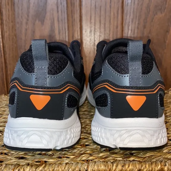 Skechers GOrun Consistent Low-Top Running Shoes Black/Orange-Mens Size 8