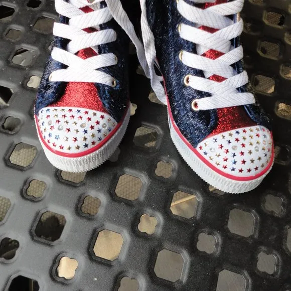 SKECHERS Twinkle Toes Light Up High Top Super Hero Shoes Size 2 NWT!!!