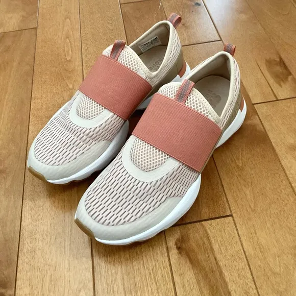 Sorel Women's Kinetic Impact Strap Shoes Nova Sand Paradox Pink Size 9