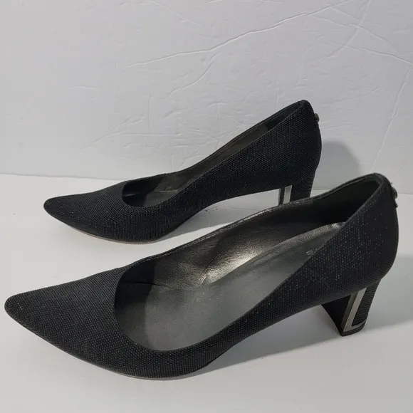 STUART WEITZMAN Black Textured Leather Pointed Toe Pump Sz 7 Business Party CHIC