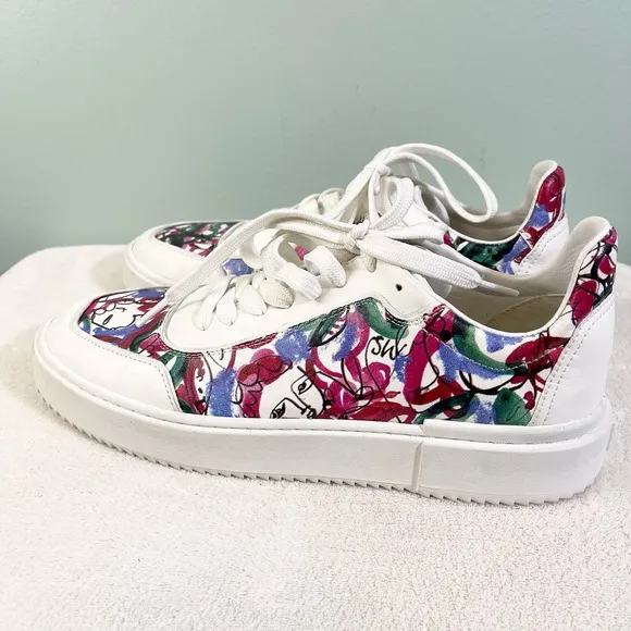 Stuart Weitzman Women's Graphic Lace-Up Low Top Sneaker Shoes White Size 8.5B