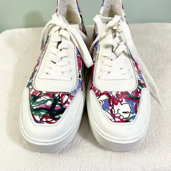 Stuart Weitzman Women's Graphic Lace-Up Low Top Sneaker Shoes White Size 8.5B