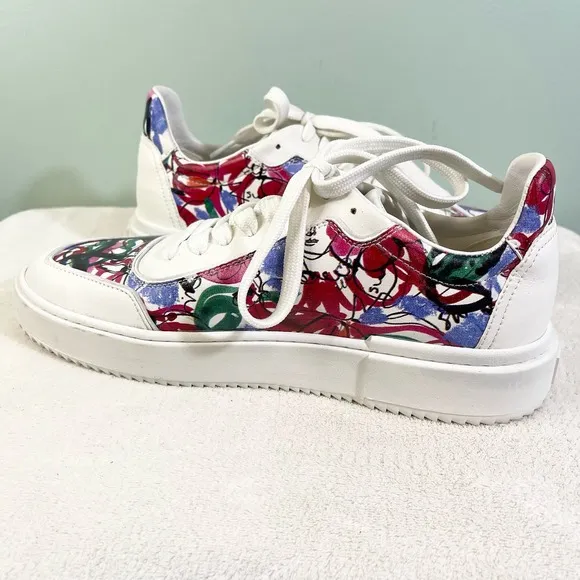Stuart Weitzman Women's Graphic Lace-Up Low Top Sneaker Shoes White Size 8.5B