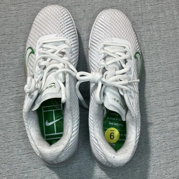 Sz 9 Women- Nike Air Zoom Vapor 11 HC 8MM White Green Tennis Pickleball Shoes