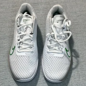 Sz 9 Women- Nike Air Zoom Vapor 11 HC 8MM White Green Tennis Pickleball Shoes