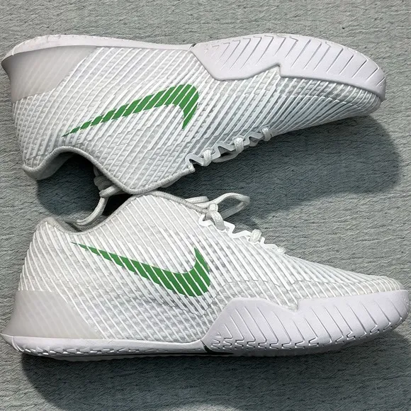 Sz 9 Women- Nike Air Zoom Vapor 11 HC 8MM White Green Tennis Pickleball Shoes