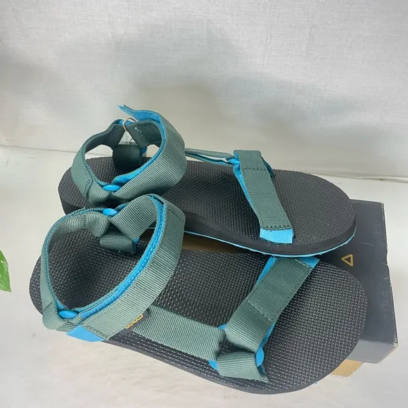 Teva men’s Original Universal Sandal 12 Shock Green‎ size 7