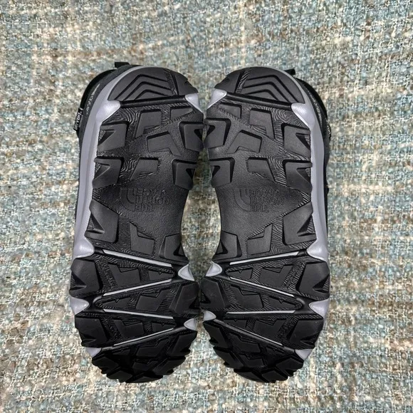 The North Face Youth Back-To-Berkeley Waterproof Hiker in TNF Black/Griffin Grey