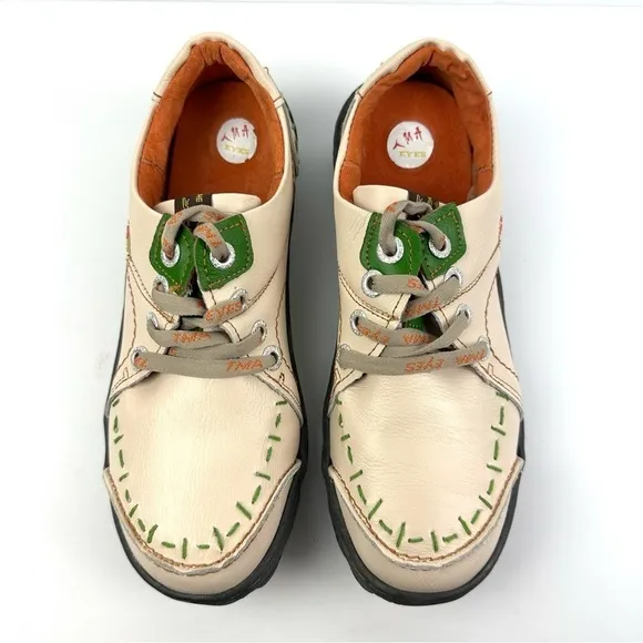 TMA Eyes Shoes 8.5 Leather Lace Up Retro Comfort Sneaker Womens