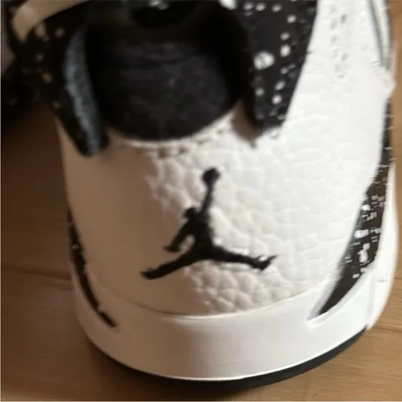TODDLER BOYS JORDAN BRAND WHITE AIR JORDAN 6 RETRO ATHLETIC SNEAKERS  SIZE 7C