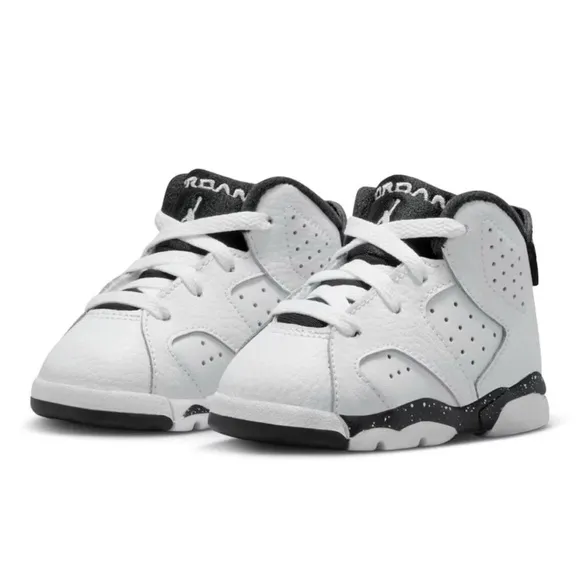 TODDLER BOYS JORDAN BRAND WHITE AIR JORDAN 6 RETRO ATHLETIC SNEAKERS  SIZE 7C