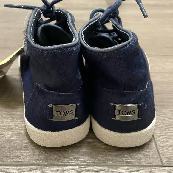 Toms calf hair leather high top shoes womens size 6 Navy Blue NEW.