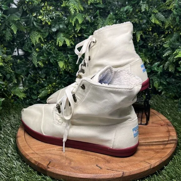 TOMS High Top Shoes Men 12 Ivory Lace up Fold Over Lightweight Sherpa Lined 2110