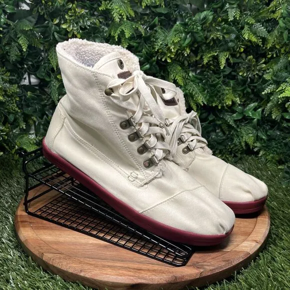 TOMS High Top Shoes Men 12 Ivory Lace up Fold Over Lightweight Sherpa Lined 2110